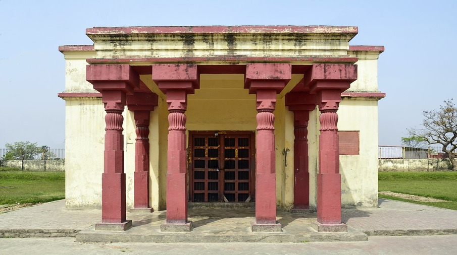 Mathakuar Temple & Monasteries